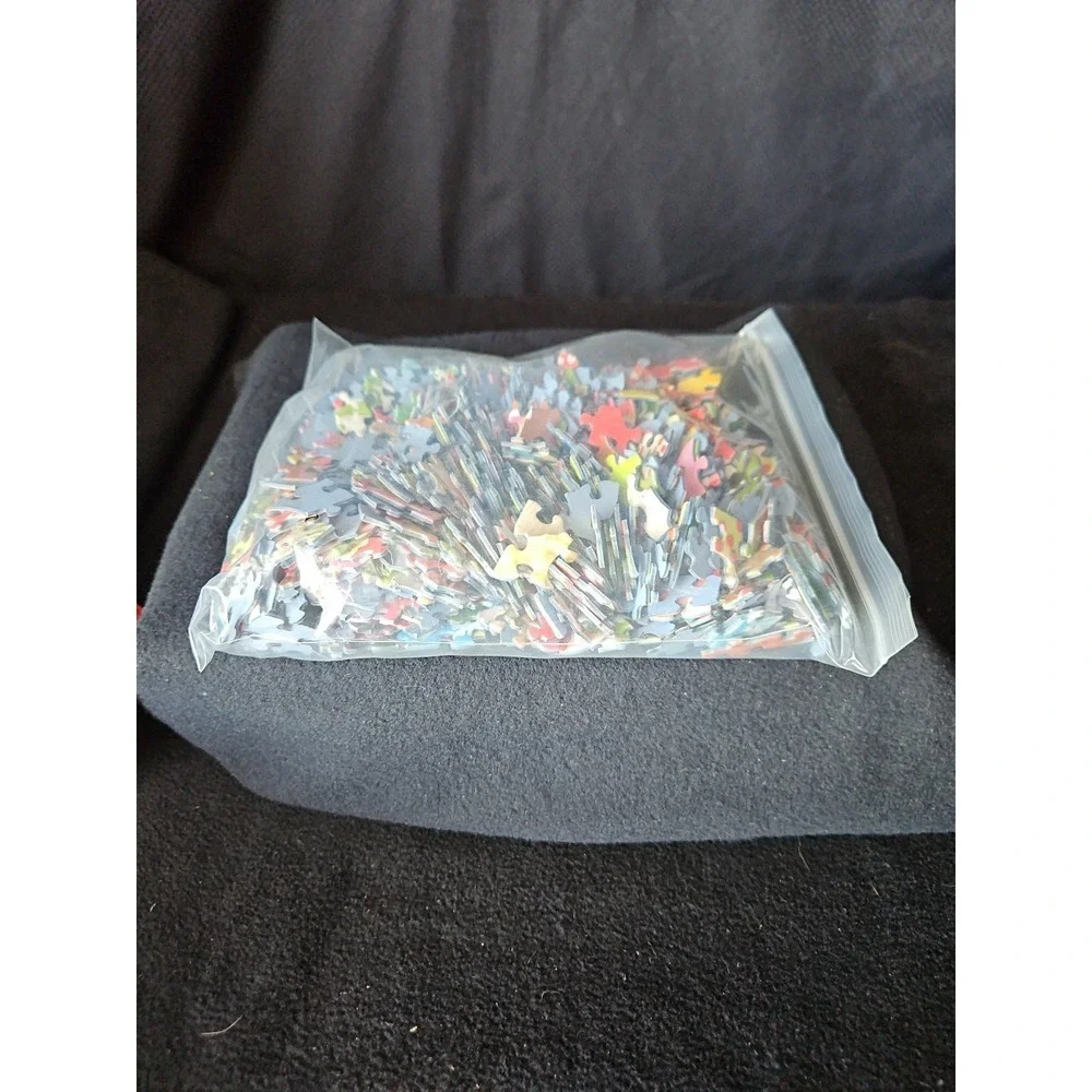 Eurographics 1000 piece Jigsaw Puzzle In a Tin Christmas Donuts Holiday Colorful